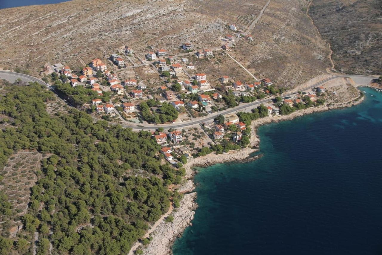 Apartments Bilo Near Primošten Buitenkant foto
