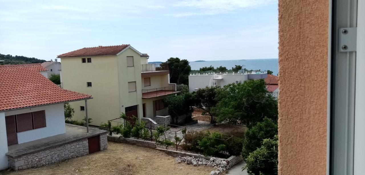 Apartments Bilo Near Primošten Buitenkant foto